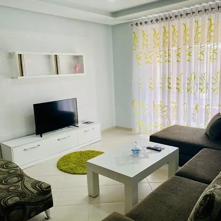 Downtown Apartment *